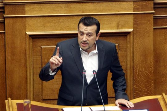 Πέρασαν οι τροπολογίες, σειρά έχει τώρα το ΕΣΡ
