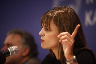 Σκληρή γραμμή για τα εργασιακά