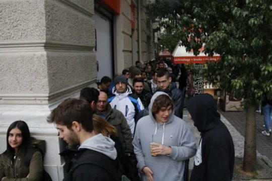 Καταγγελίες για εκπτώσεις – μαϊμού στην Black Friday