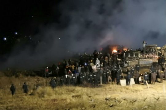 Άγρια καταστολή εναντίον ακτιβιστών κατά πετρελαϊκού αγωγού