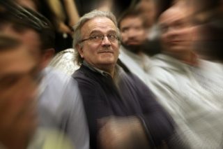 Ο πολιτικός που πληρώνει και ο δημοσιογράφος που πληρώνεται