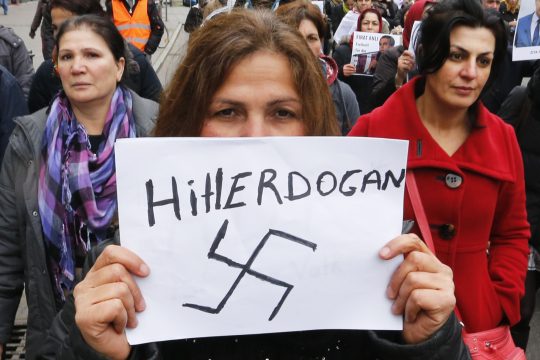Νέες συλλήψεις στελεχών του HDP από τον Ερντογάν