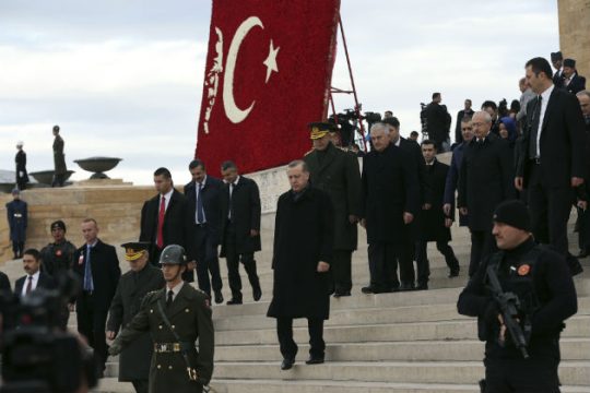 «Δεν έχουμε βλέψεις στα εδάφη κανενός»