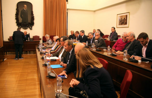 Νέο ΕΣΡ, ήττα της διαπλοκής