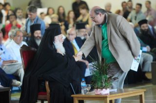 Τρώει (;) Φίλη ο Ιερώνυμος