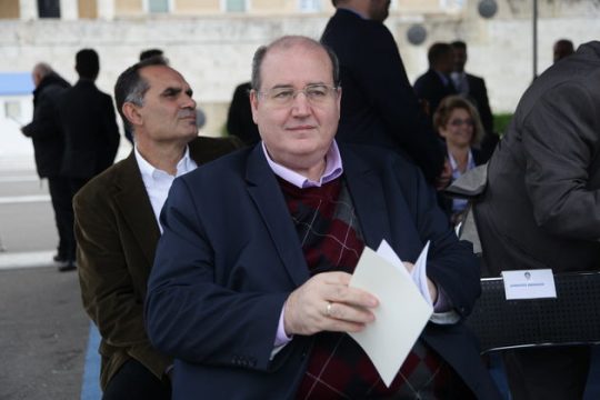 Ο τρίτος πυλώνας… κατέρρευσε άδοξα