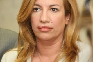 Η Φώφη Γεννηματά αδειάζει τον Βενιζέλο για τις υποδείξεις του περί ΕΣΡ