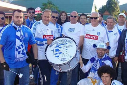 Επίθεση με μαχαίρι σε μέλος του καταγγέλλει ο «Γαλανόλευκος Φάρος»