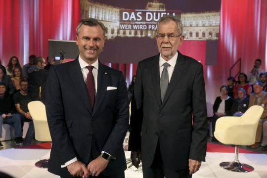 Θυμήθηκε ξανά ότι είναι ακροδεξιός
