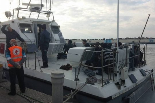 Ακυβέρνητο ιστιοφόρο με 42 μετανάστες στην Ιεράπετρα