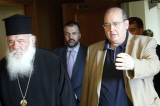 Ποιος (συν)κυβερνά αυτόν τον τόπο;
