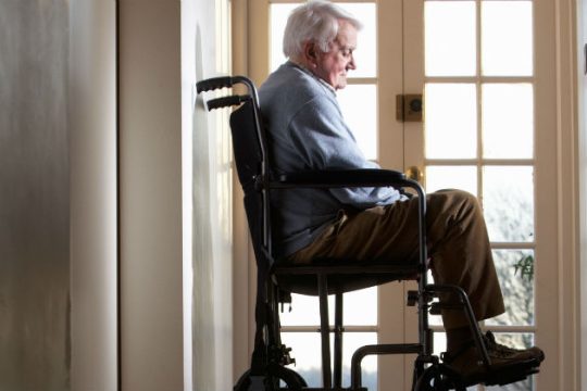 Εργαζόμενοι και ασθενείς στο έλεος της αδιαφάνειας
