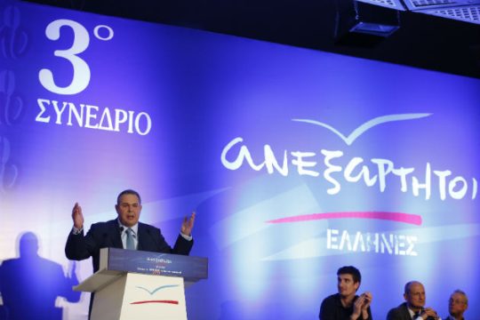 «Η κυβέρνηση δεν πρόκειται να χαριστεί σε κανέναν»
