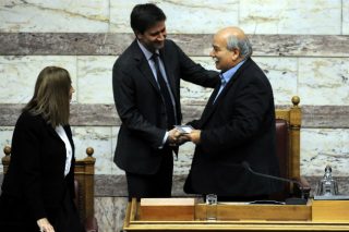 Πρόβλεψη για κοινωνικό μέρισμα στον προϋπολογισμό του 2017