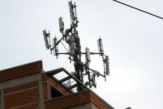 Μήνυση από Vodafone εις βάρος 3 Δημοτικών Συμβούλων