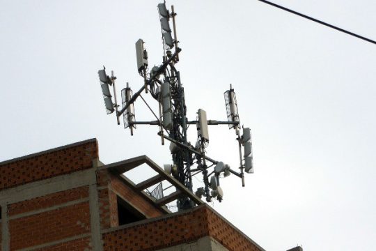 Μήνυση από Vodafone εις βάρος 3 Δημοτικών Συμβούλων