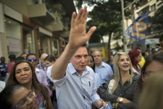 Η Βραζιλία στρέφεται στον σκοταδισμό