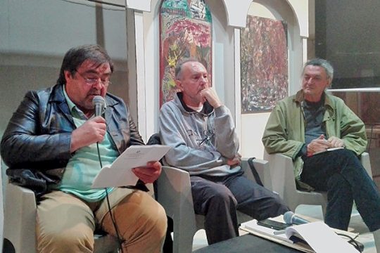 «Να θέσουμε ξανά τις ερωτήσεις για τις ανάγκες μας»