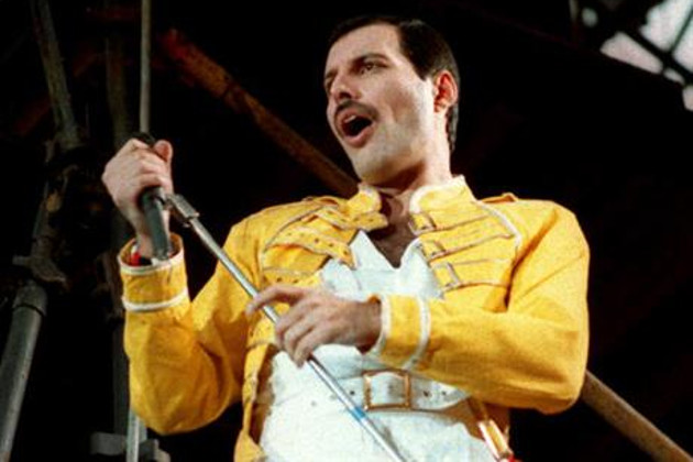 Mr. Robot όπως… Freddie Mercury
