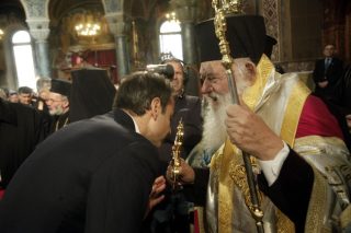 Οι στόχοι της ακροδεξιάς στροφής του Ιερώνυμου