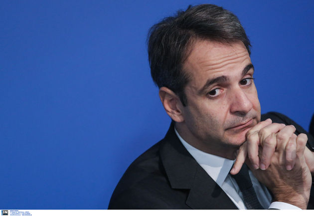 Η Ν.Δ. ντύνεται με εθνικό μανδύα