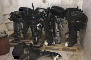 Τρεις συλλήψεις για παράνομο εμπόριο εξωλέμβιων μηχανών