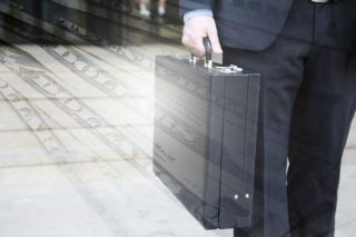 Ξεπερνώντας τη σκιώδη οικονομία