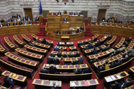 Σε πυρετώδεις ρυθμούς η Ολομέλεια
