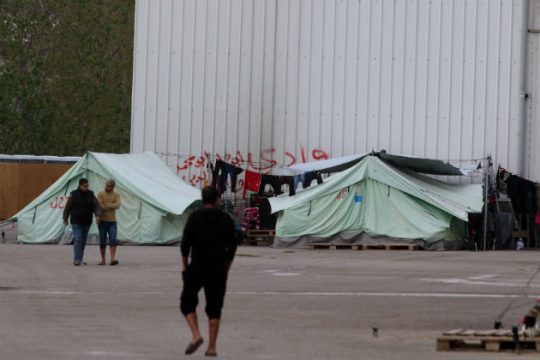 Πυρκαγιά σε σκηνή στο Κέντρο Φιλοξενίας Ωραιοκάστρου