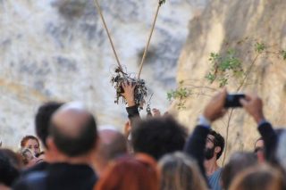 Πόσο μας ανήκει; Πόσο του ανήκουμε;