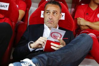 Δύο… σκονάκια