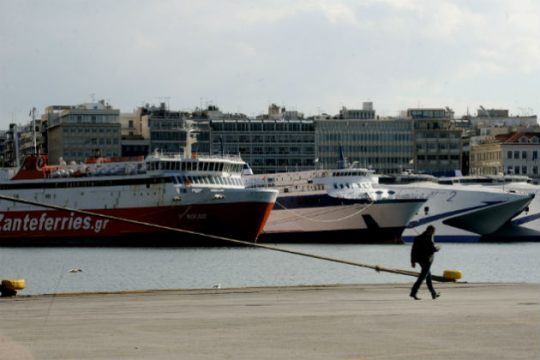 Δεμένα τα πλοία σε όλη τη χώρα την Πέμπτη 24 Νοεμβρίου
