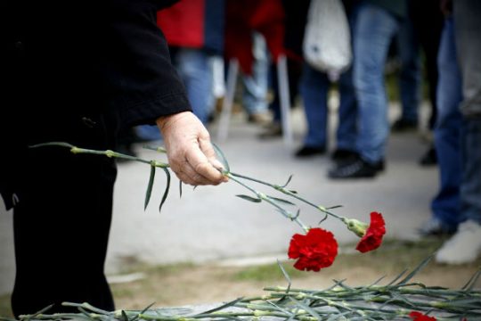 Μηνύματα των κομμάτων για την επέτειο του Πολυτεχνείου