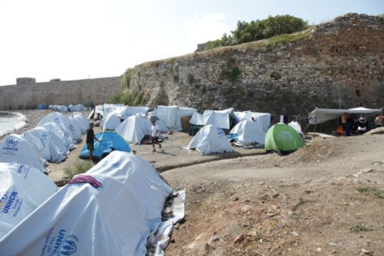 «Κινδυνεύουν» οι Βέλγοι εμπειρογνώμονες στα ελληνικά νησιά