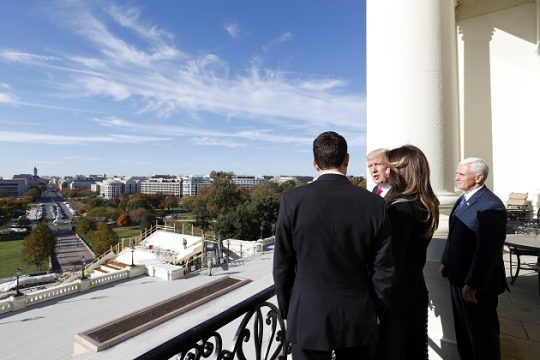 Αμέρικα, Τραμπ και τα λόμπι της Ουάσινγκτον