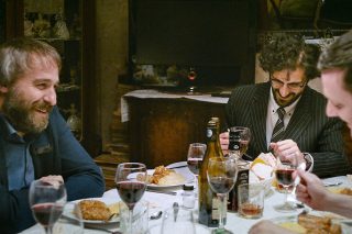 Στιγμές μιας μεσοαστικής οικογένειας