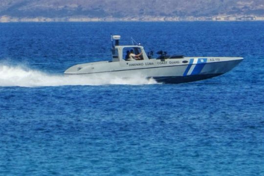 Έπεσε στη θάλασσα με το αυτοκίνητό του στο Π. Φάληρο