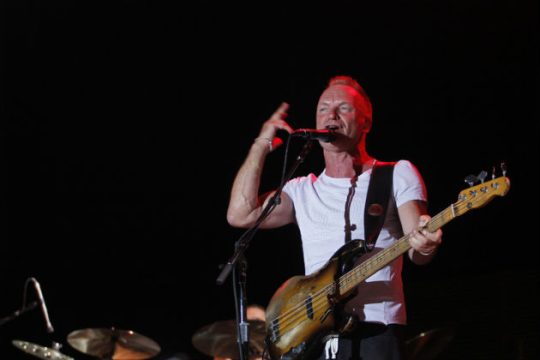 To Bataclan ανοίγει ξανά με συναυλία του Sting