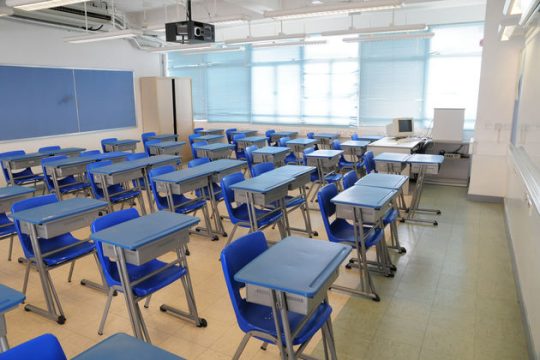Πανηγυρίζει η ΟΙΕΛΕ, διαμαρτύρονται οι σχολάρχες