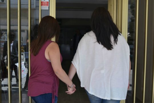 Το πρώτο σύμφωνο συμβίωσης μεταξύ γυναικών στην Κρήτη