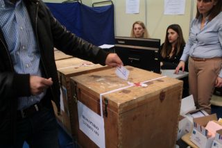 Από τον μούφα θρίαμβο της Ν.Δ. στην ΠΑΣΟΚάρα του Σπίρτζη
