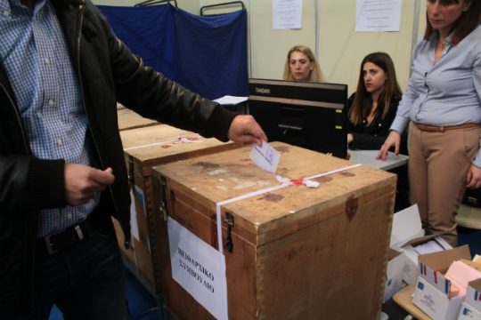 Από τον μούφα θρίαμβο της Ν.Δ. στην ΠΑΣΟΚάρα του Σπίρτζη