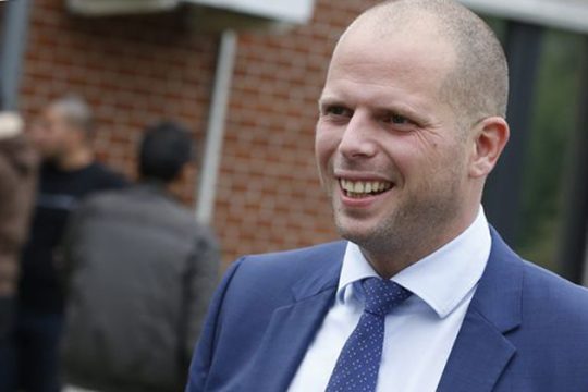 Το Βέλγιο αποσύρει από τα ελληνικά νησιά το προσωπικό του