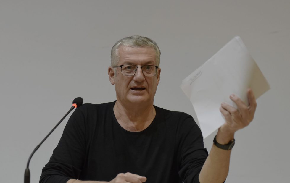 Ακαρπη η συνάντηση στο Μαξίμου