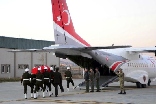 Τουρκικές αεροεπιδρομές κατά του ISIS στη Συρία