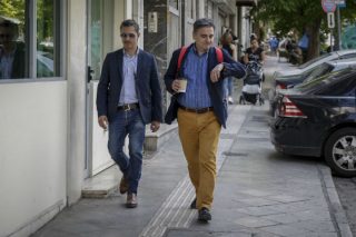 Ζητείται ξανά πολιτική απόφαση