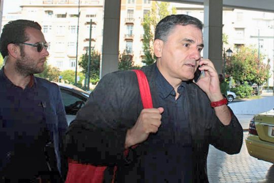 Ξεχειλίζει από ρευστότητα ο προϋπολογισμός