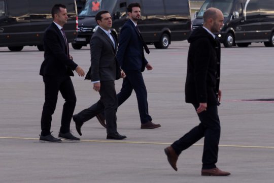 Αναλαμβάνει πρωτοβουλίες για το Κυπριακό ο Αλ. Τσίπρας