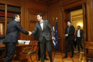 Αποφασισμένος για τομές στο ποδόσφαιρο ο Αλ. Τσίπρας