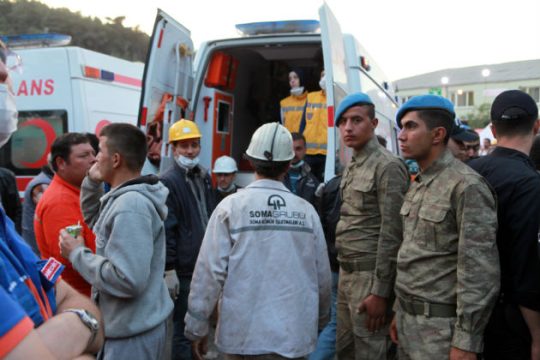 Κατέρρευσε ορυχείο στην Τουρκία παγιδεύοντας εργάτες